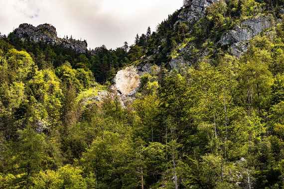 rockfall breakout point